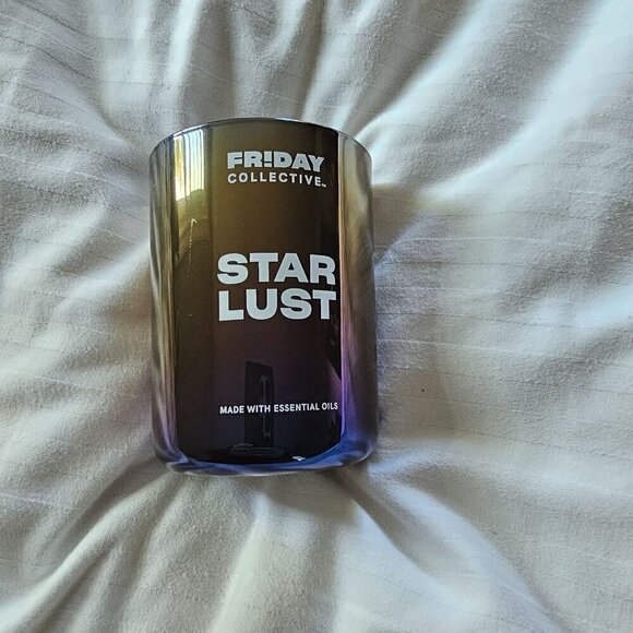 New Friday Collective Star Lust Candle 8 Oz Scented With Essential Oils - Picture 1 of 8